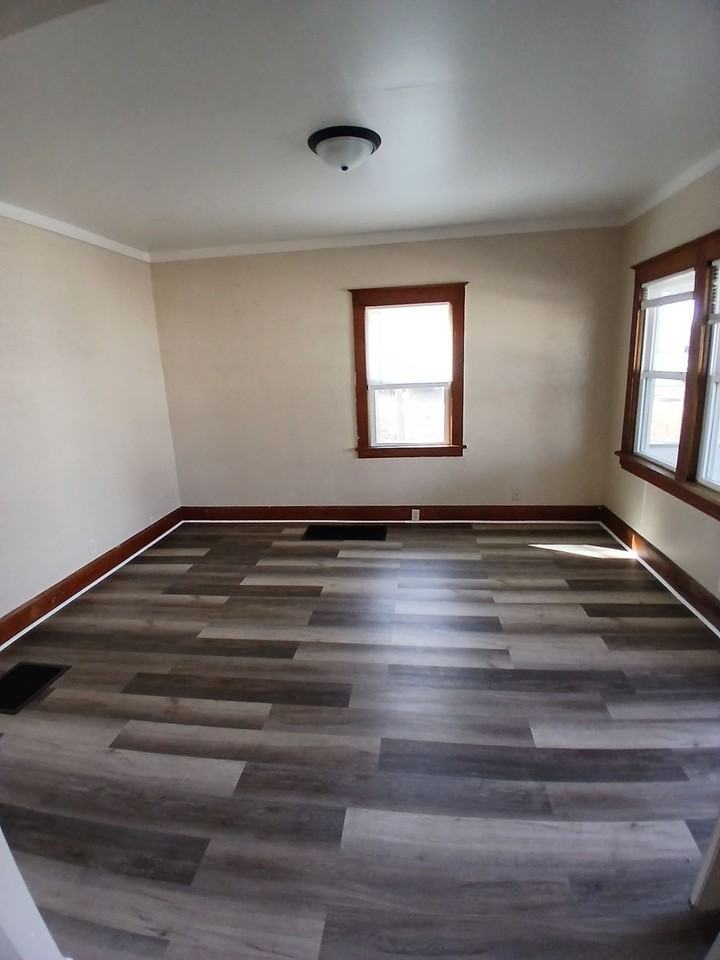 1416 Chestnut St #1 - Photo 3 of 8