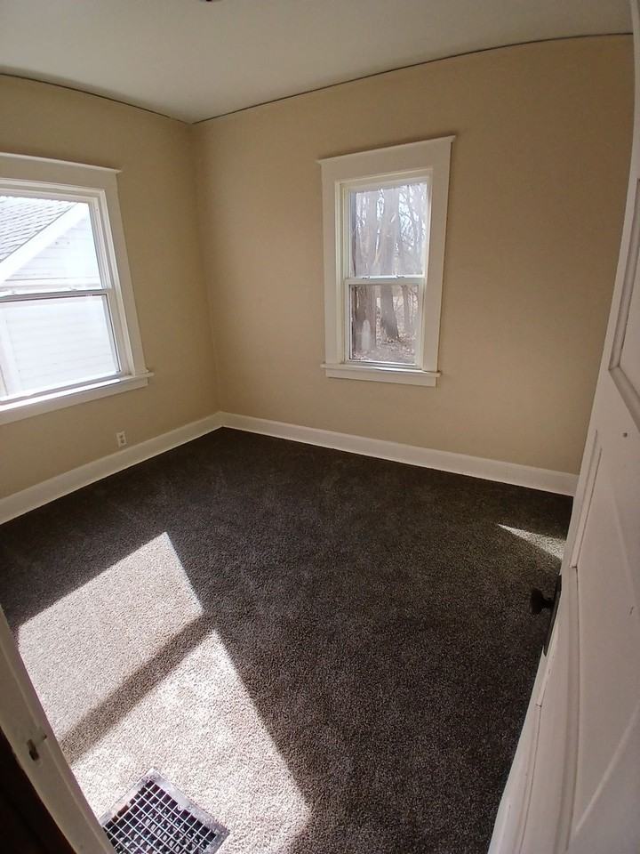 1416 Chestnut St #1 - Photo 5 of 8