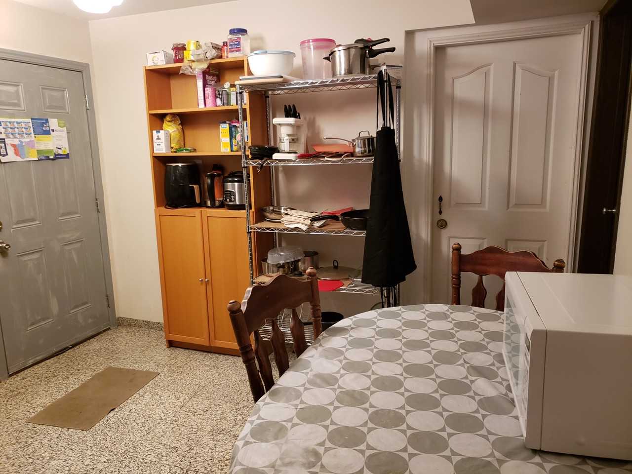 5186 Bursill St - Photo 4 of 14