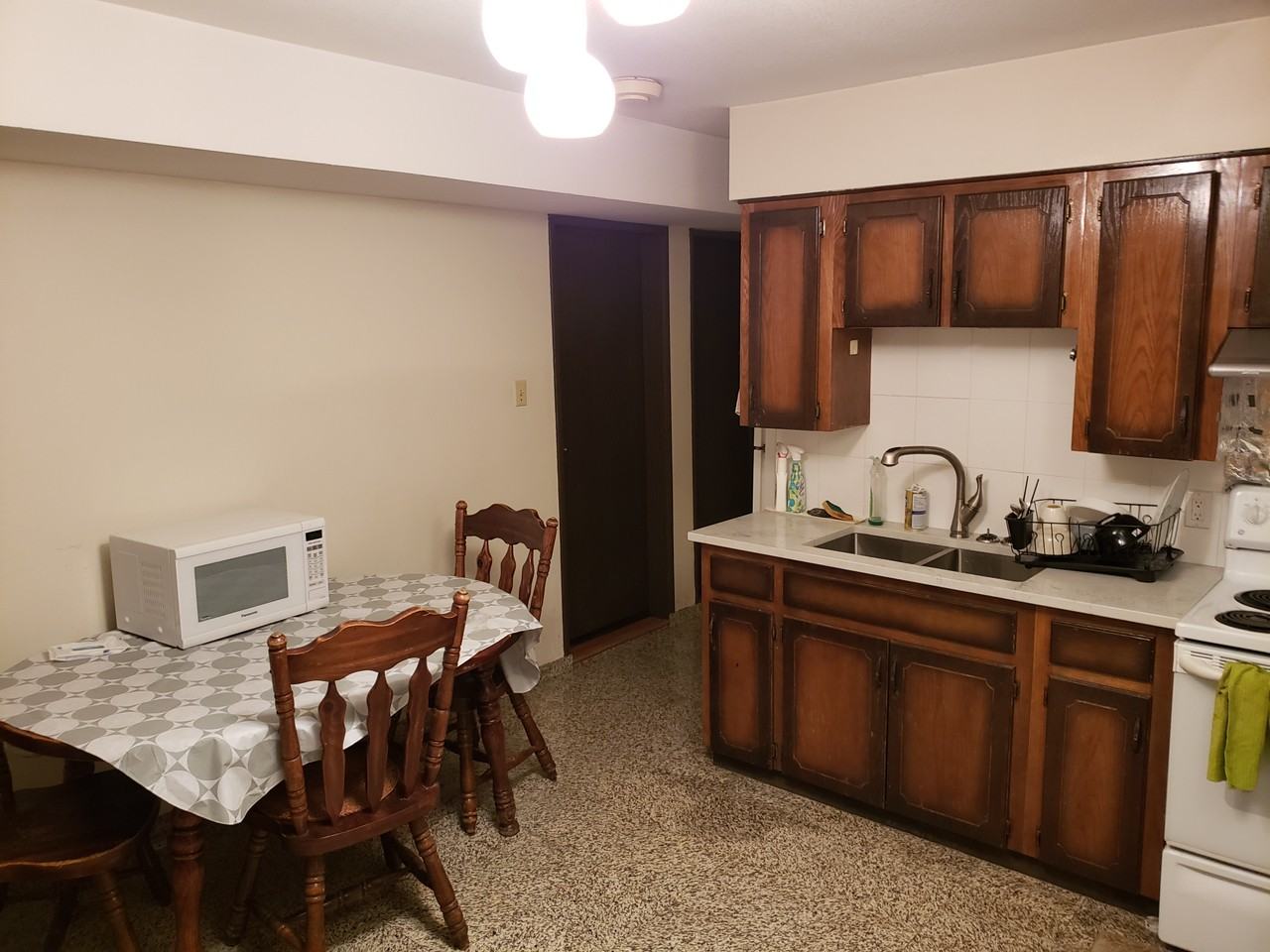 5186 Bursill St - Photo 5 of 14