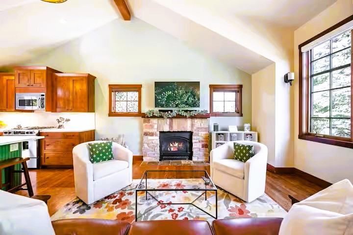 738 Skyline Dr #1 - Photo 3 of 32