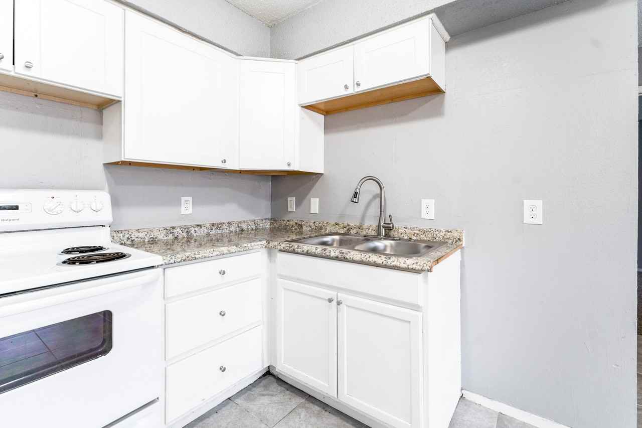 514 Frazier St #1 - Photo 7 of 27