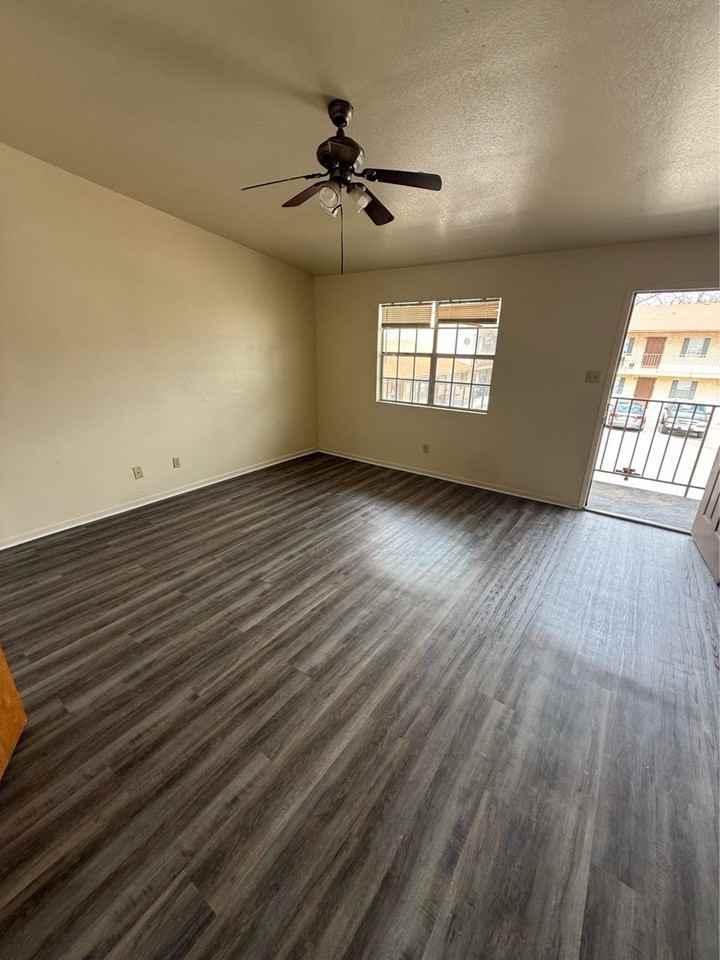 208 Veterans Ave - Photo 5 of 6