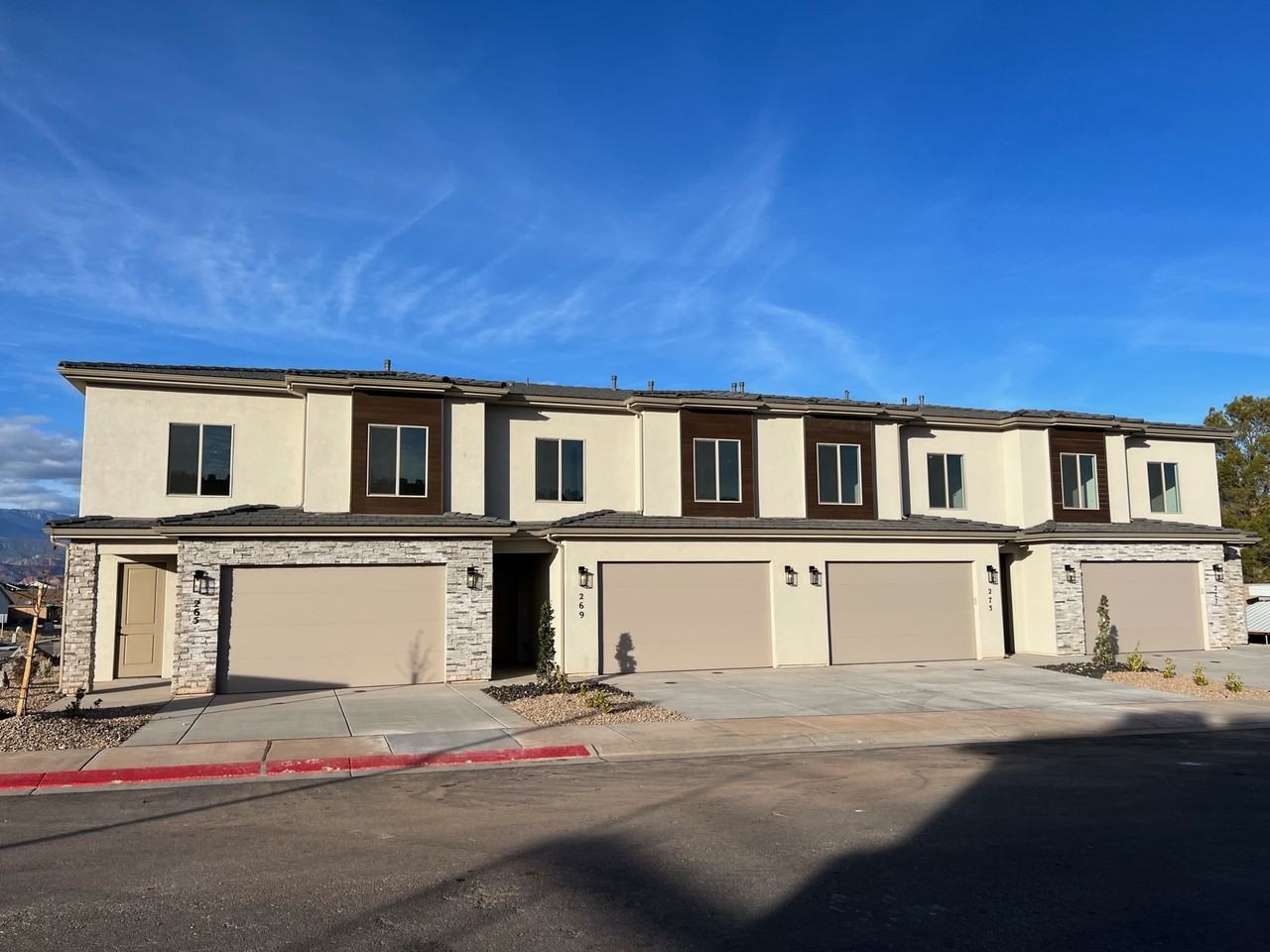 273 S 1930 W - BH - Photo 3 of 20