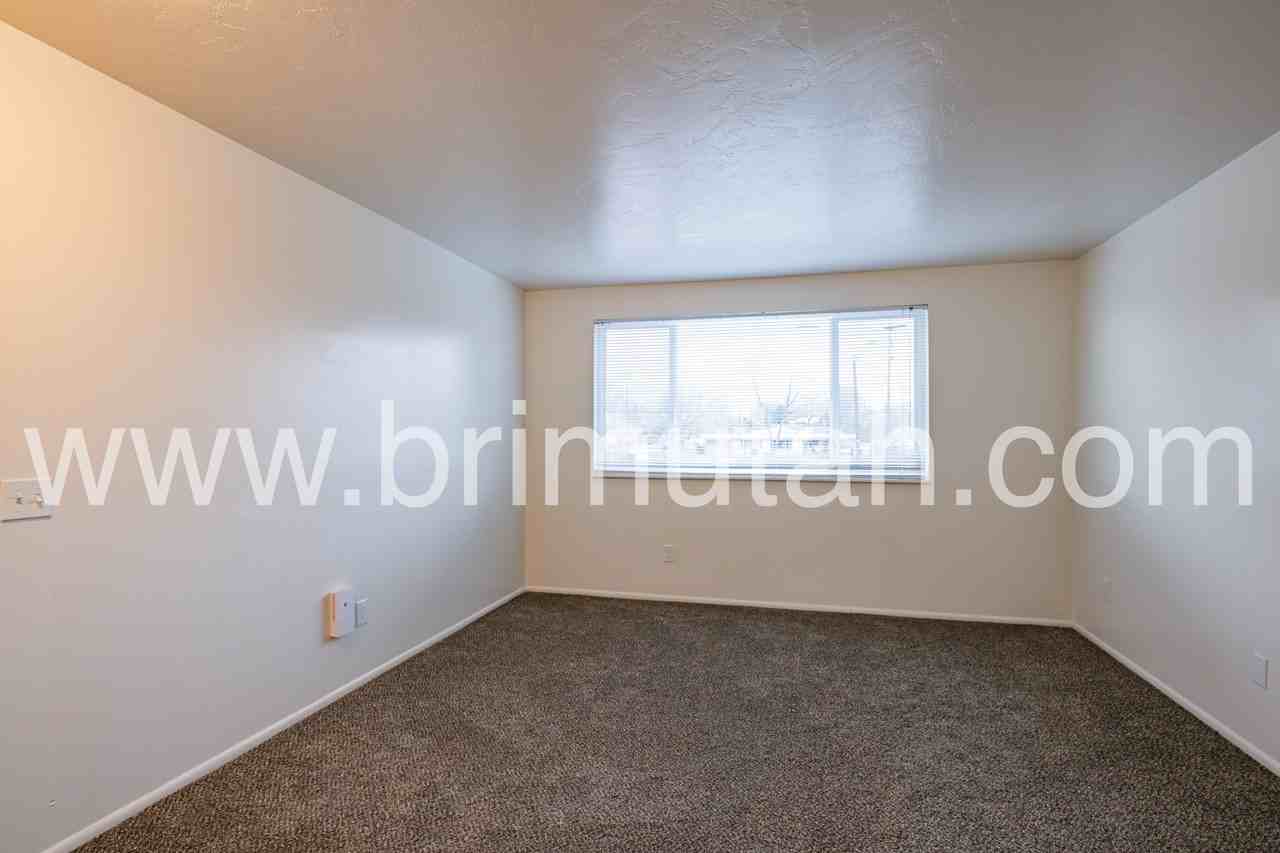 4727 South 1300 East - Peterson - Photo 6 of 11