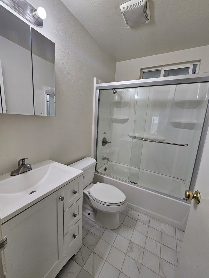 2301 Carlmont Drive - Photo 3 of 5