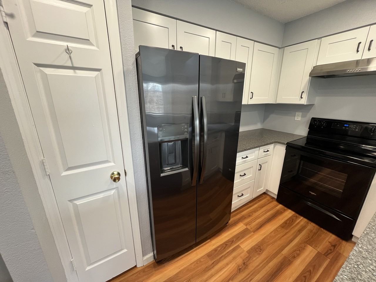 868 S REED CT - Photo 5 of 13