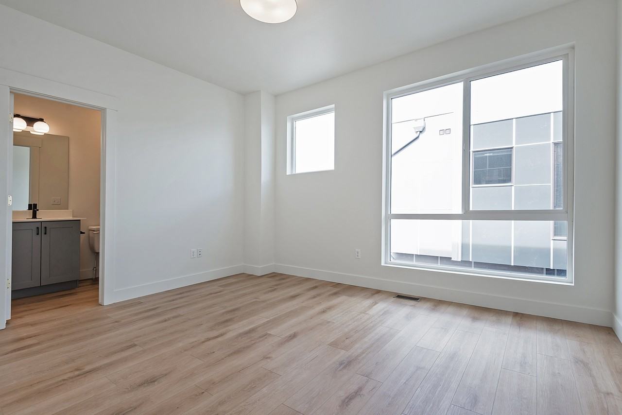 Blue Koi - Photo 7 of 10