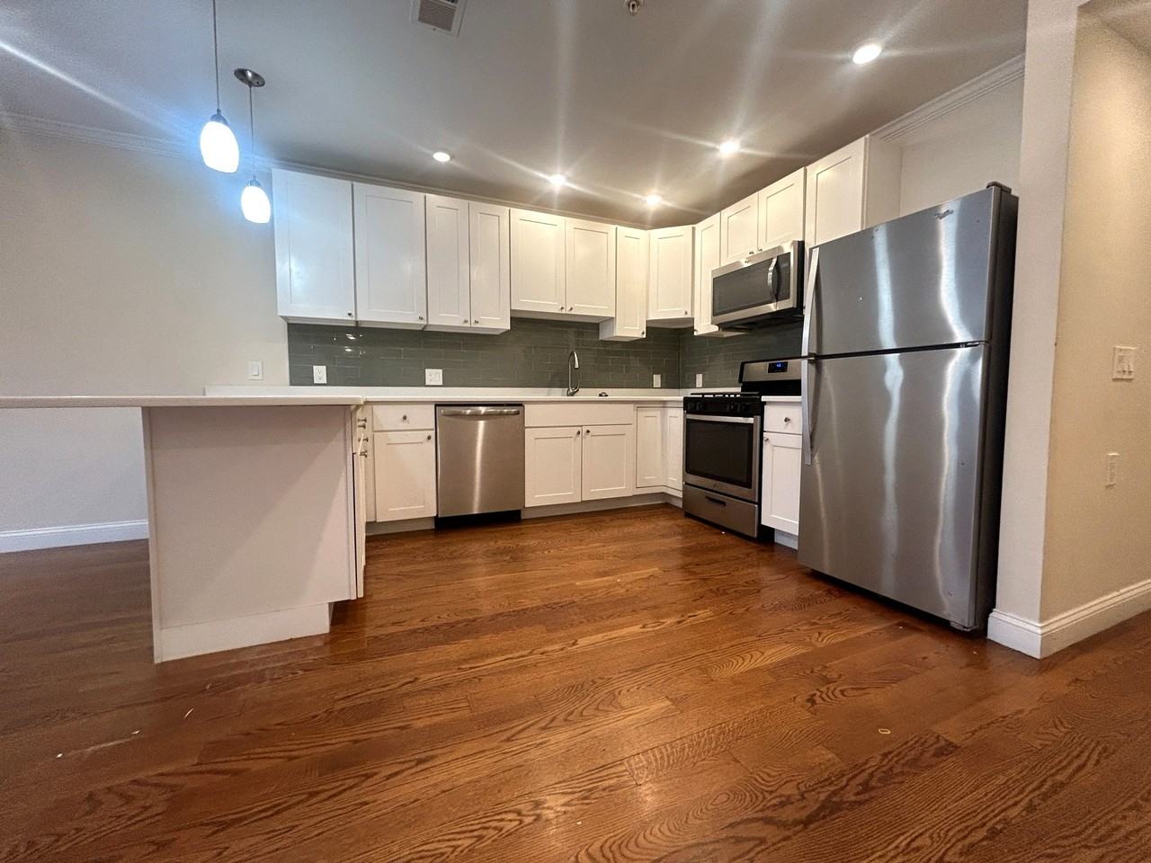 2747 Washington Street - Photo 2 of 14