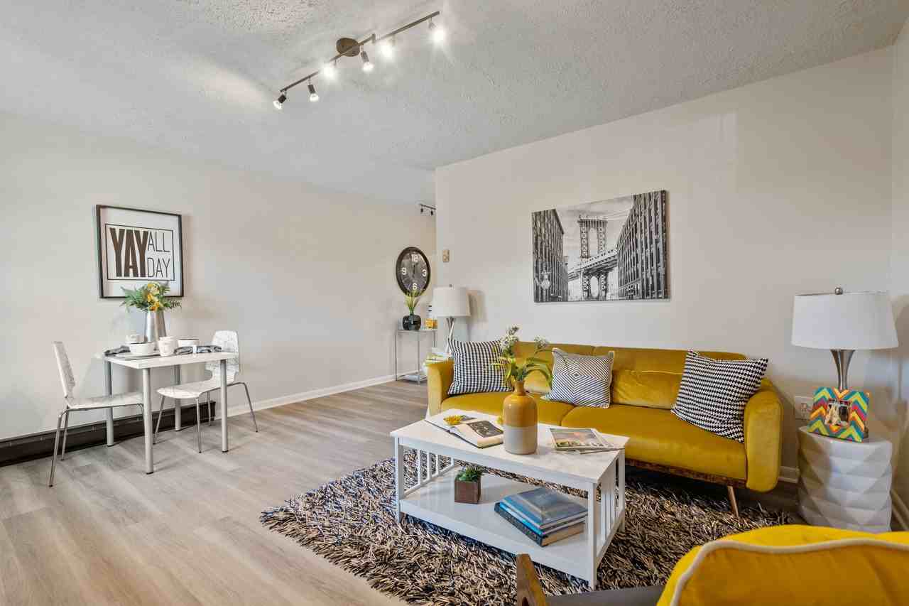 The Flats @ Winchester - Photo 3 of 50