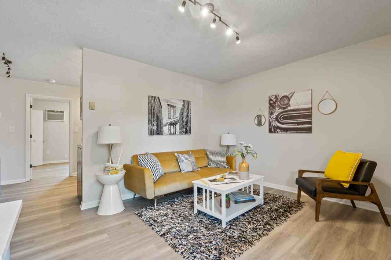 The Flats @ Winchester - Photo 5 of 50