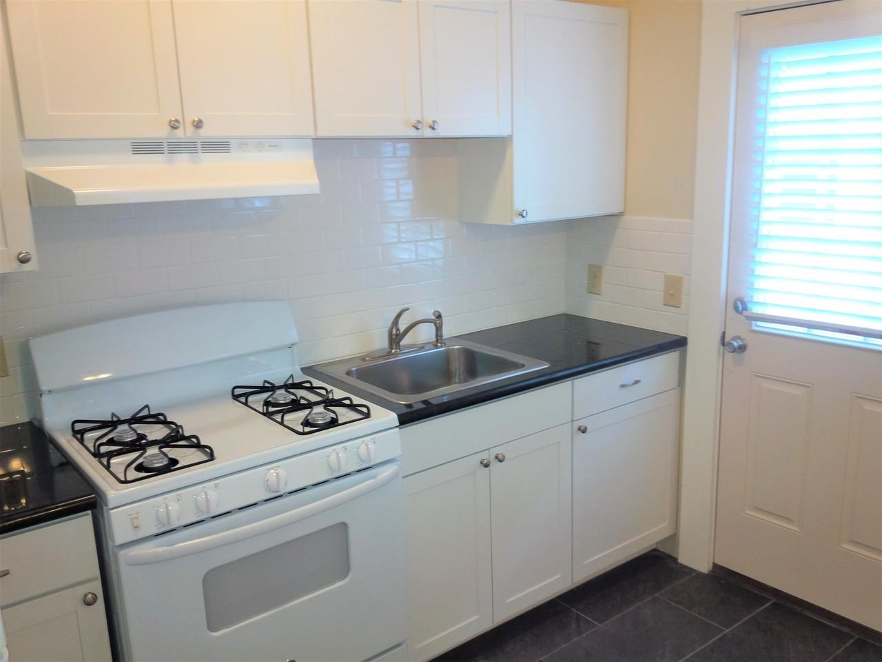 Magnolia Arms Apartments - Photo 2 of 18