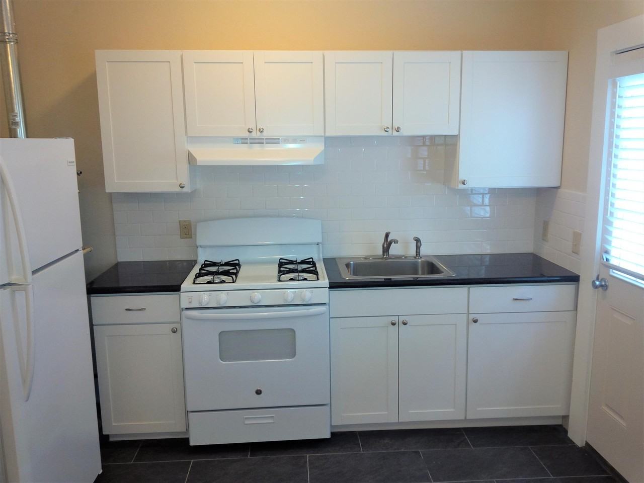 Magnolia Arms Apartments - Photo 3 of 18