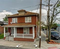 featured image of 916 S Cameron St