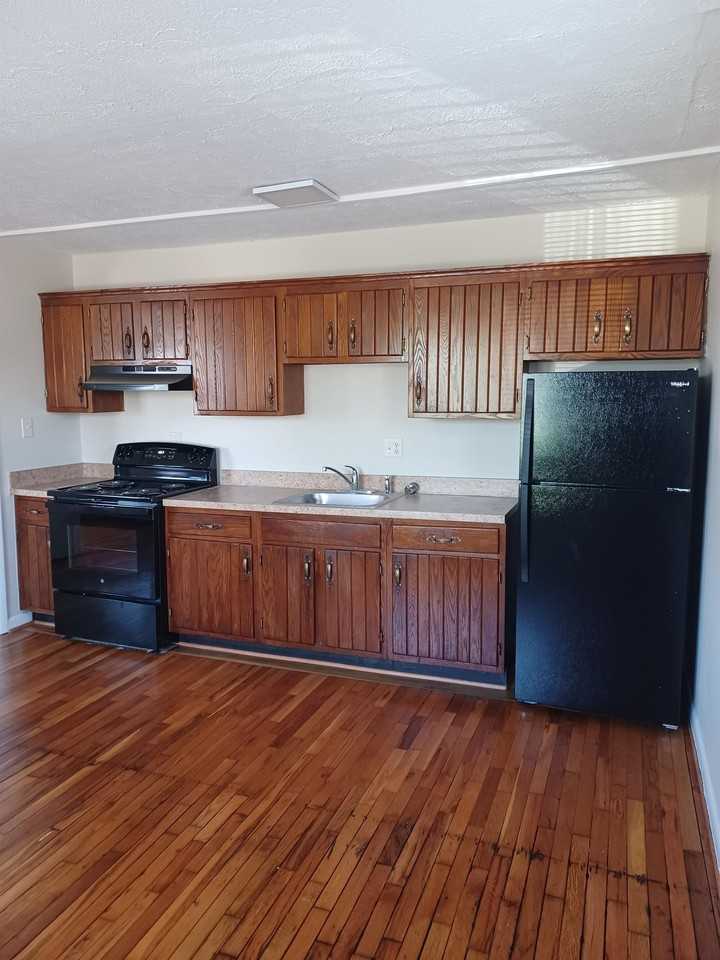 916 South Cameron Street - Photo 3 of 11