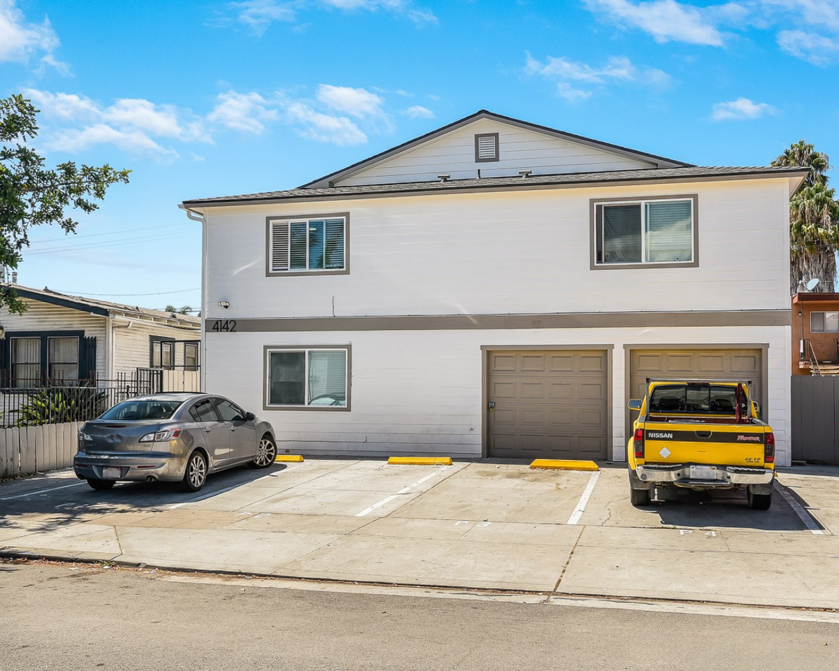 4142 44th Street - Photo 2 of 26