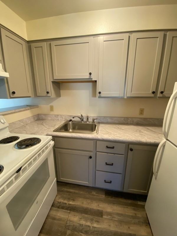 440 Josephine Drive - Photo 5 of 15