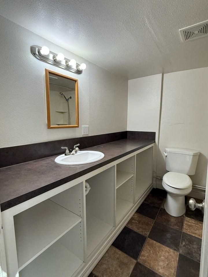 1327 Oriental Ave #1 - Photo 2 of 4