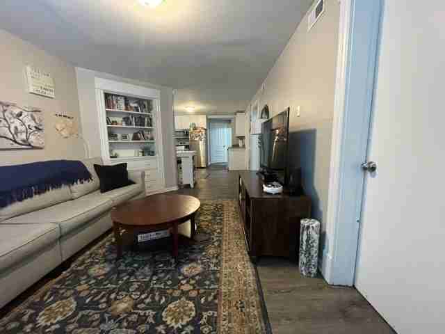 3142 N Kenmore (#4768) - Photo 2 of 20