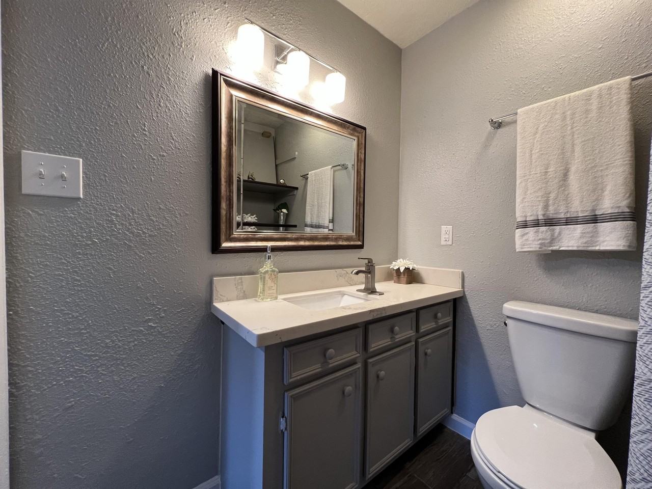 6347 Limestone St #1 - Photo 4 of 6