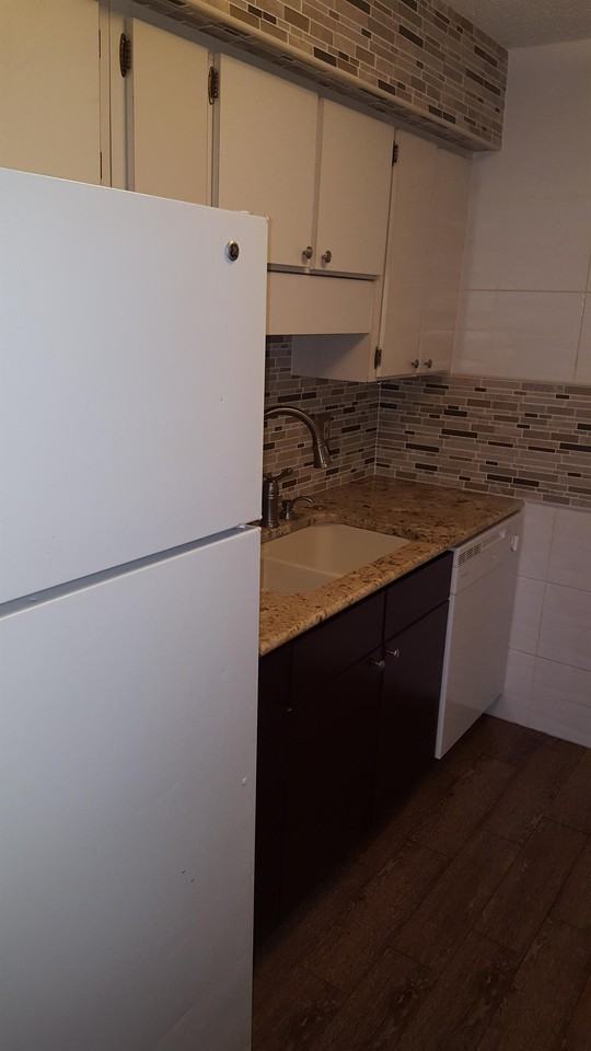 9003 Westchester Cir #1 - Photo 5 of 7