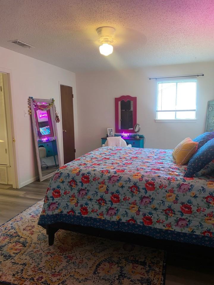 College Farm - Photo 7 of 9