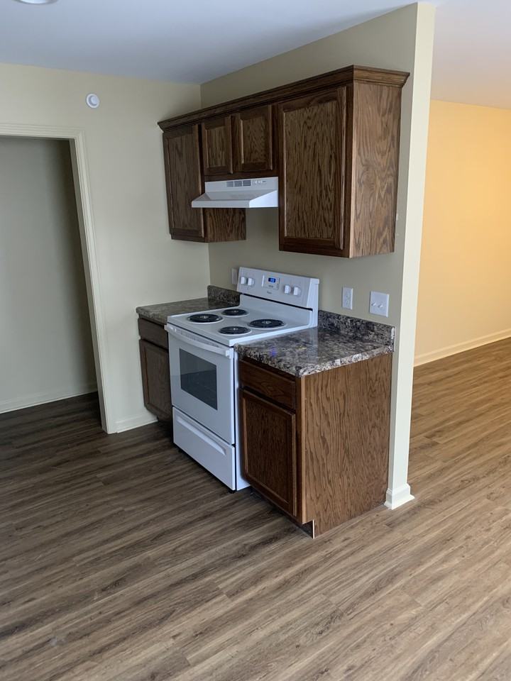 Woodland Hill - Photo 3 of 11