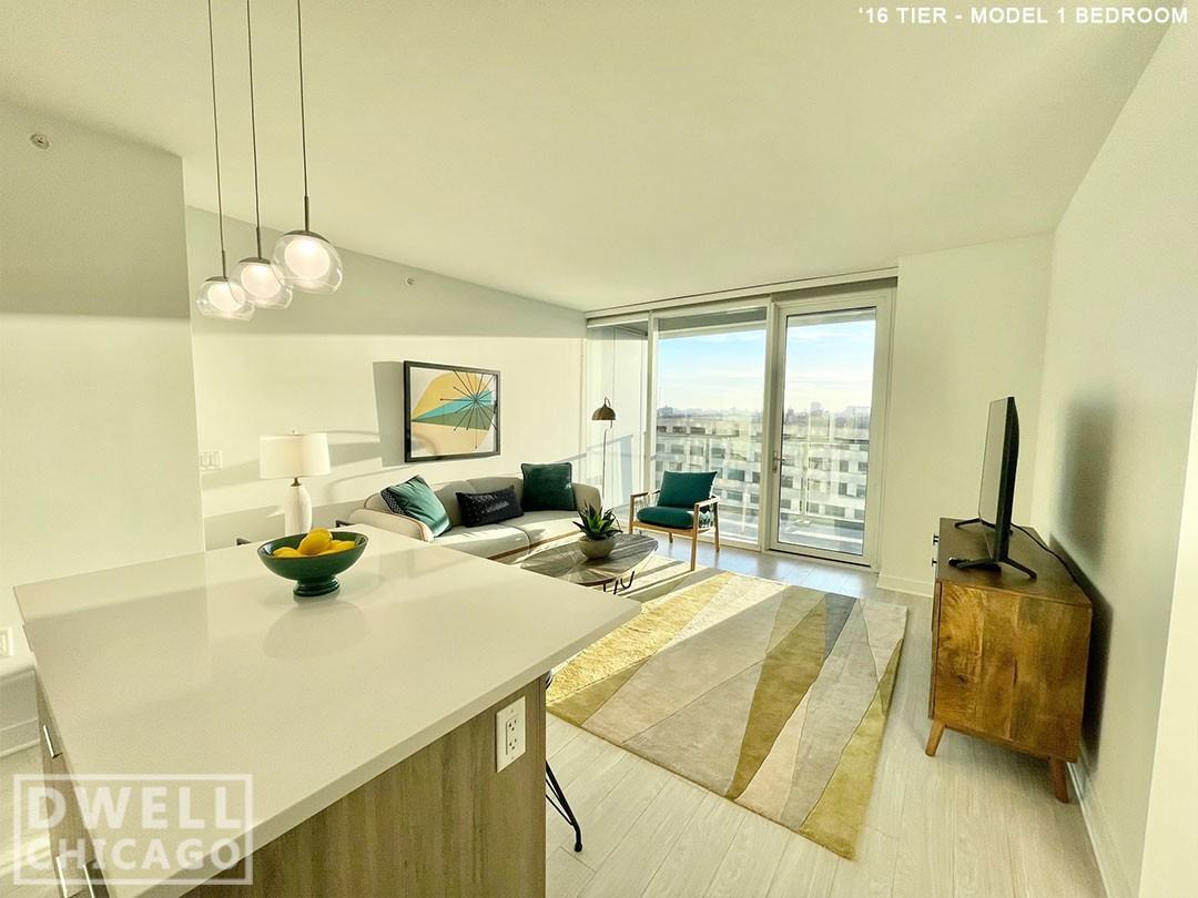 W Webster Ave & N Burling St #902 - Photo 2 of 12