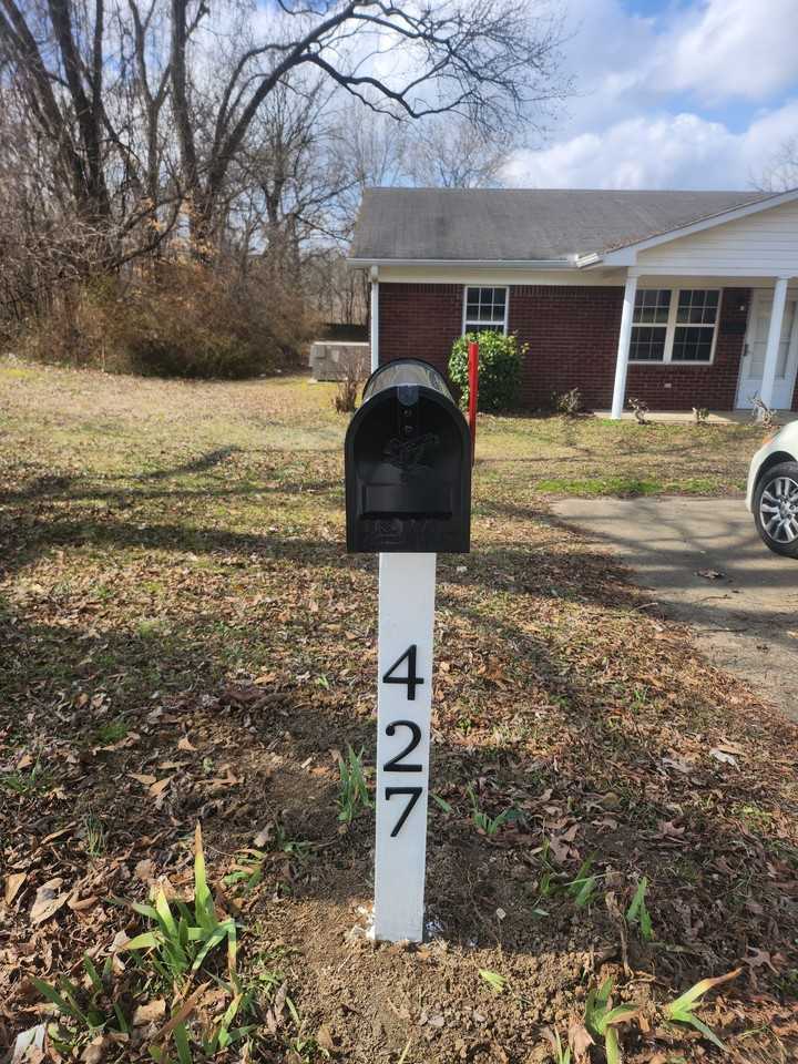 427 N Wilson Ave #1 - Photo 2 of 6