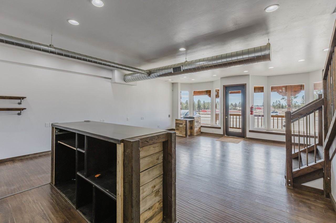 2147 Eagle Dr #ALL - Photo 4 of 18