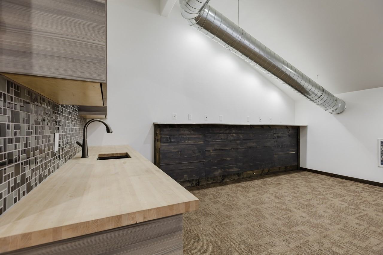 2147 Eagle Dr #ALL - Photo 7 of 18