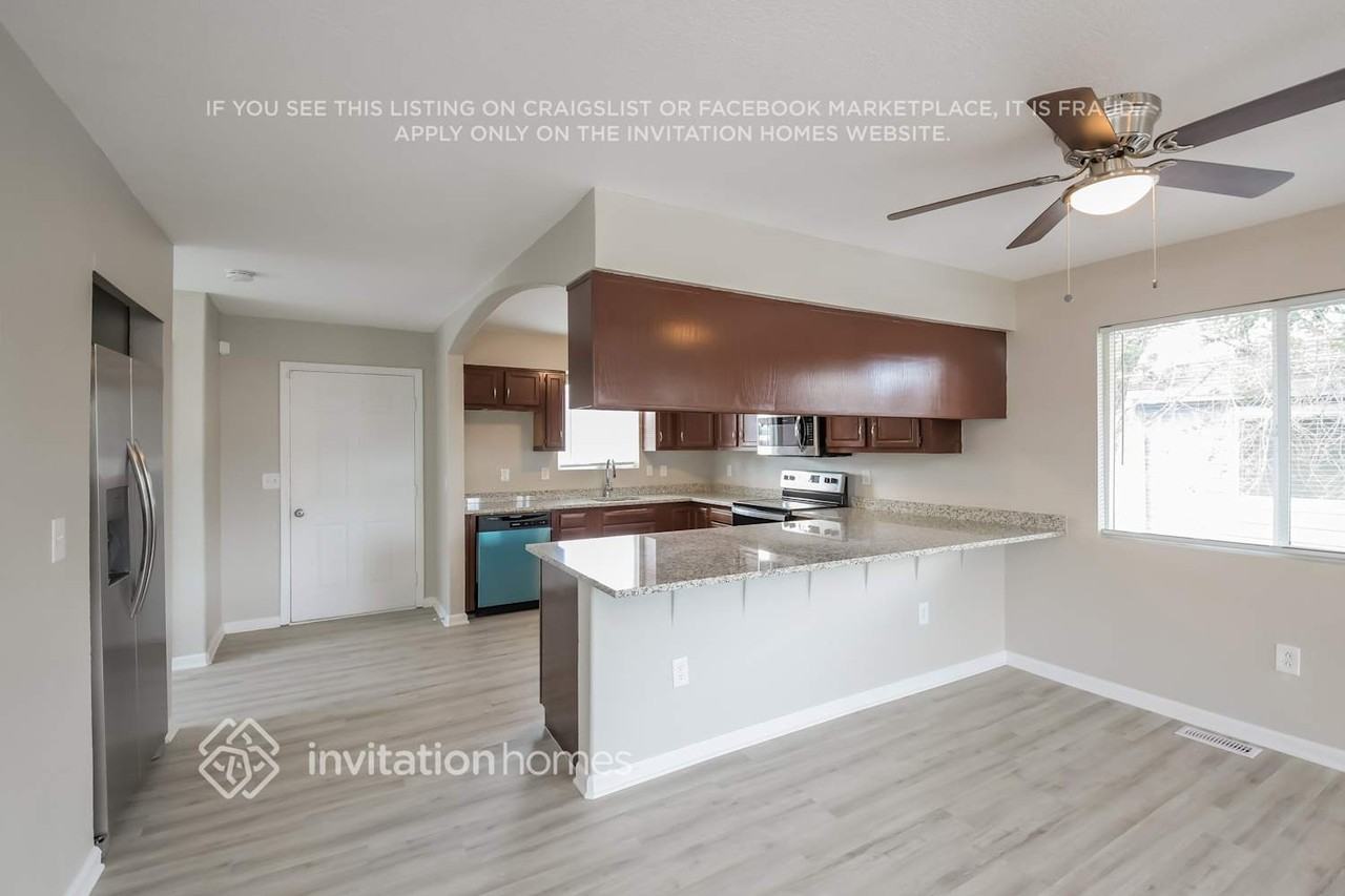 1850 W Mosier Pl - Photo 6 of 15