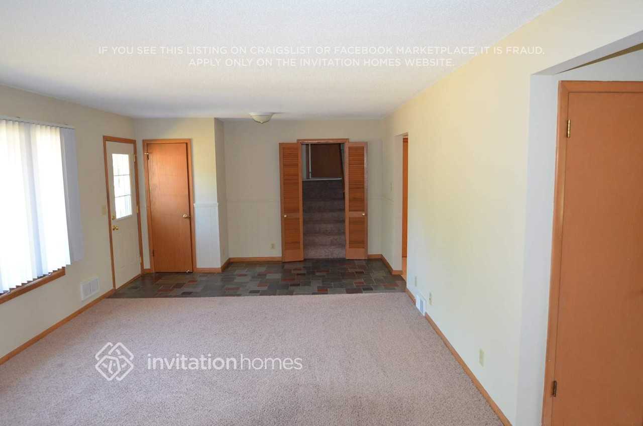 8532 Thomas Ave S - Photo 2 of 12