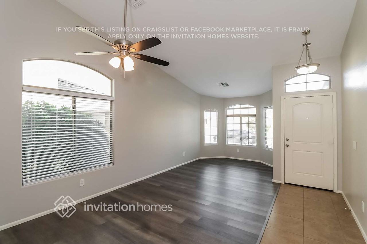 7261 W Glenn Dr - Photo 3 of 16