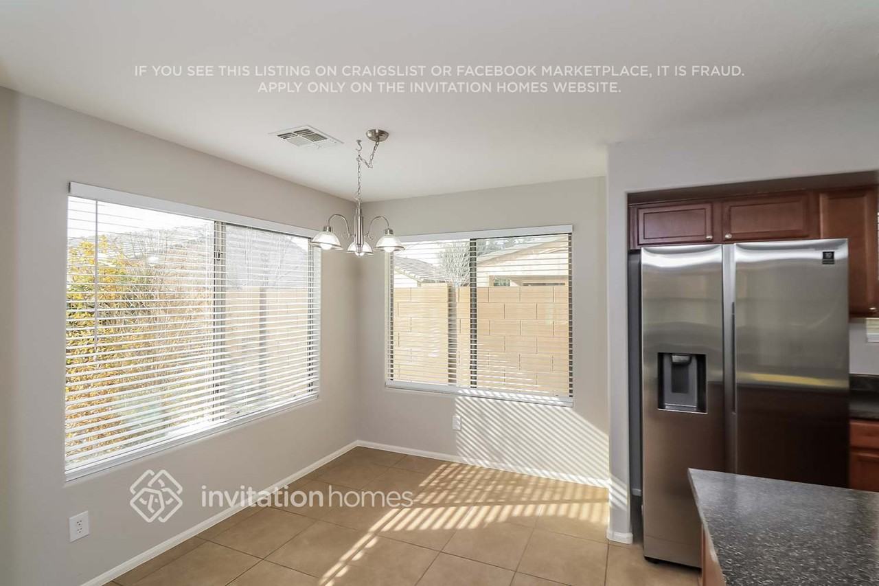 7261 W Glenn Dr - Photo 7 of 16