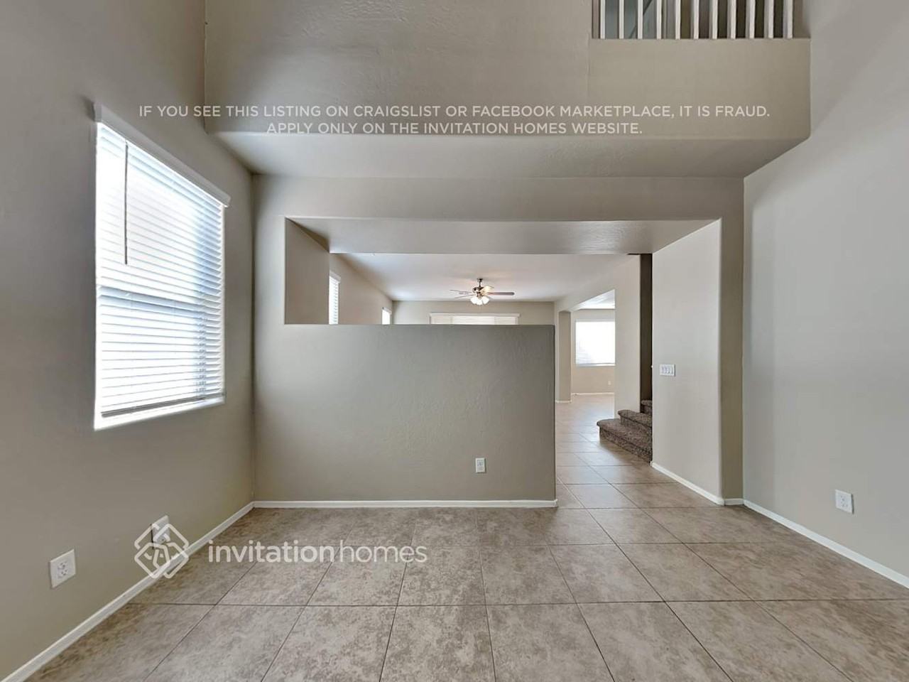 17503 W Lisbon Ln - Photo 4 of 19