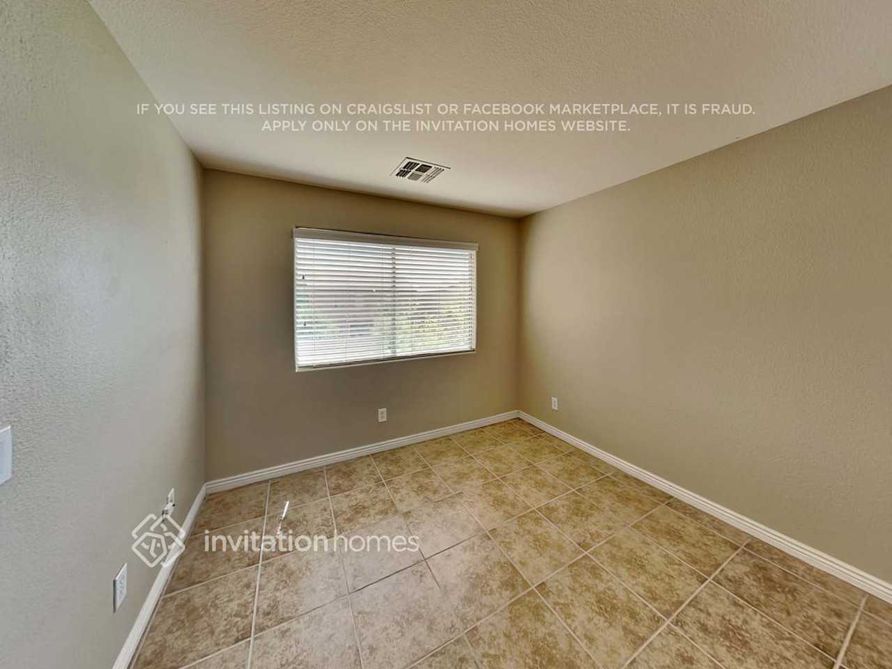 12533 W Reade Ave - Photo 7 of 18