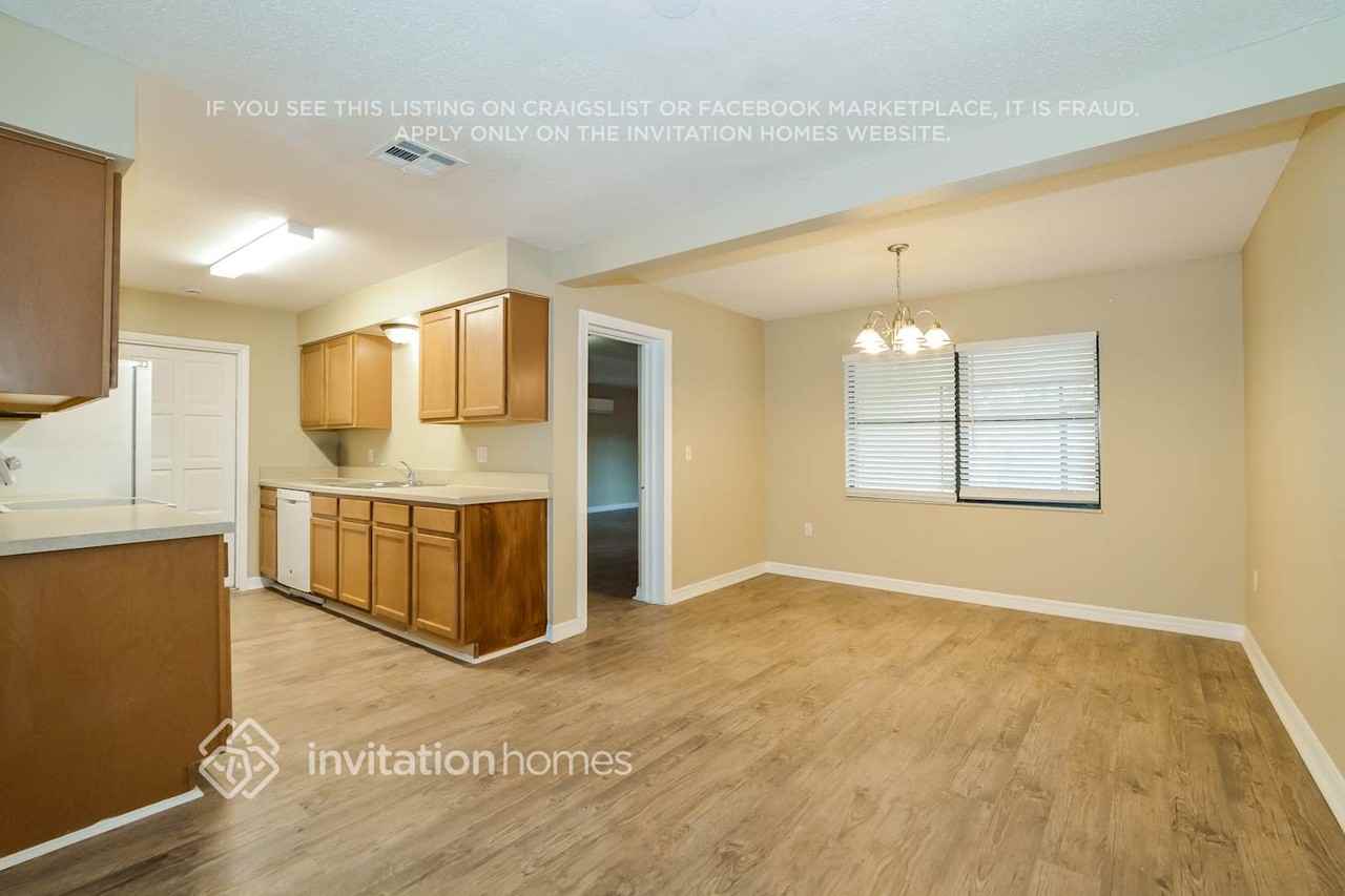 5216 Forzley St - Photo 5 of 17