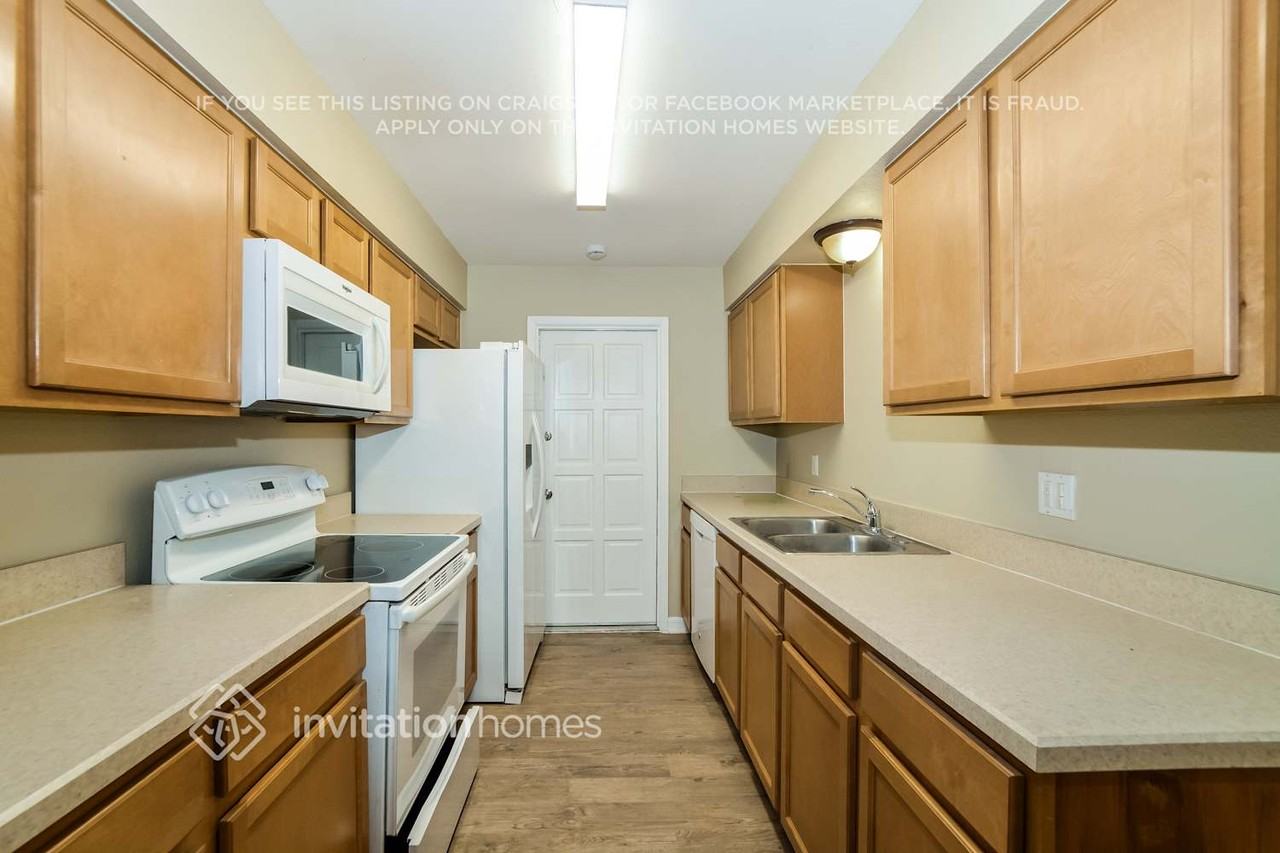 5216 Forzley St - Photo 6 of 17