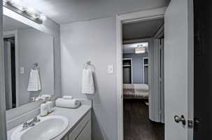 featured image of 225 W McDowell Rd - K2 Showing #K2