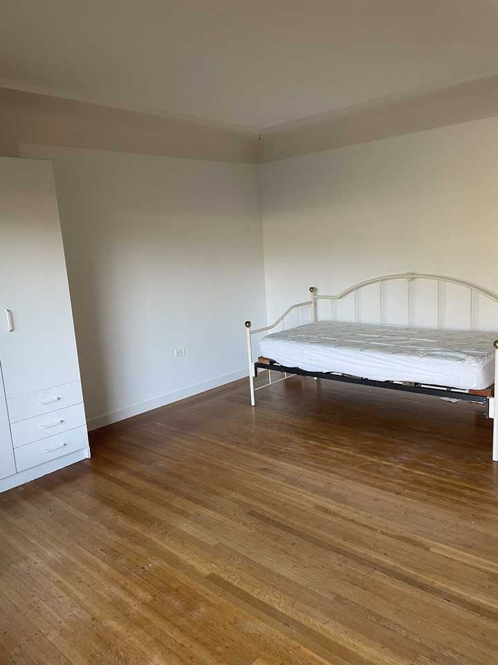 1842 63rd Ave W #1 - Photo 2 of 7