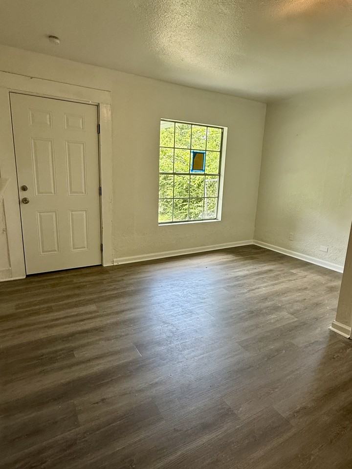 7312 Naples Ave #1 - Photo 3 of 12