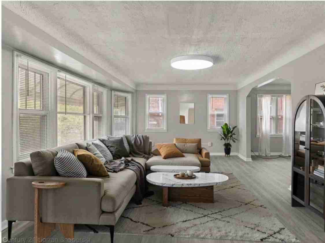 4268 Cortland St #1 - Photo 2 of 13