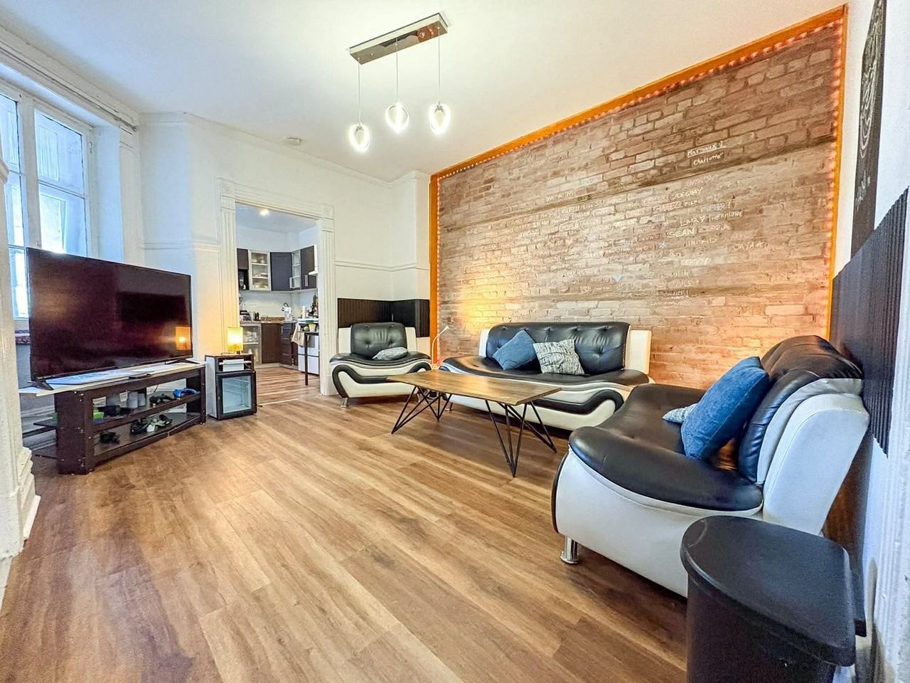 4325 Rue Saint-Urbain - Photo 4 of 17