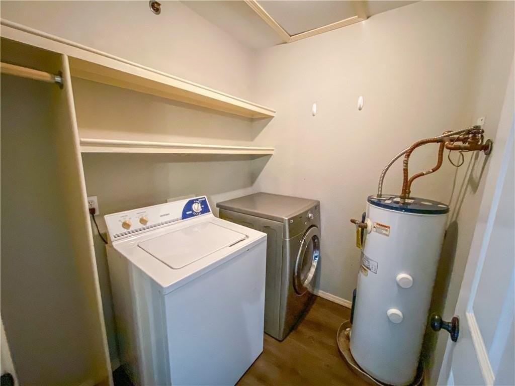 944 N Storer Ave #6 - Photo 6 of 10