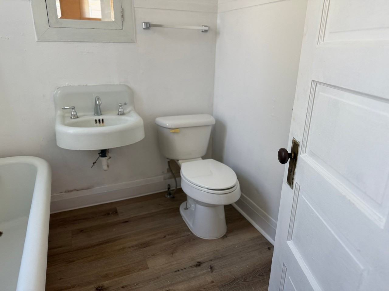 131 Broadwater Ave #1 - Photo 3 of 10