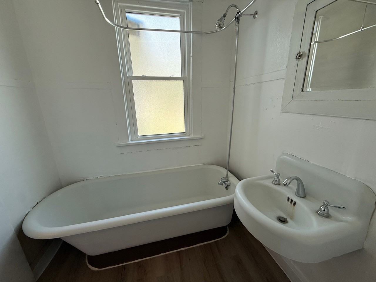 131 Broadwater Ave #1 - Photo 4 of 10