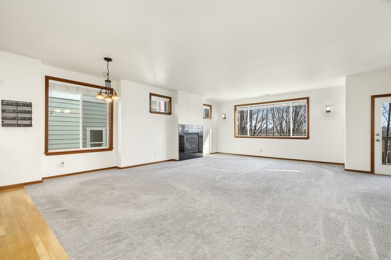 1132 Chestnut St #1 - Photo 3 of 23