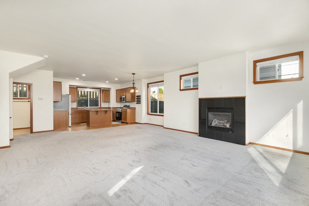 1132 Chestnut St #1 - Photo 5 of 23