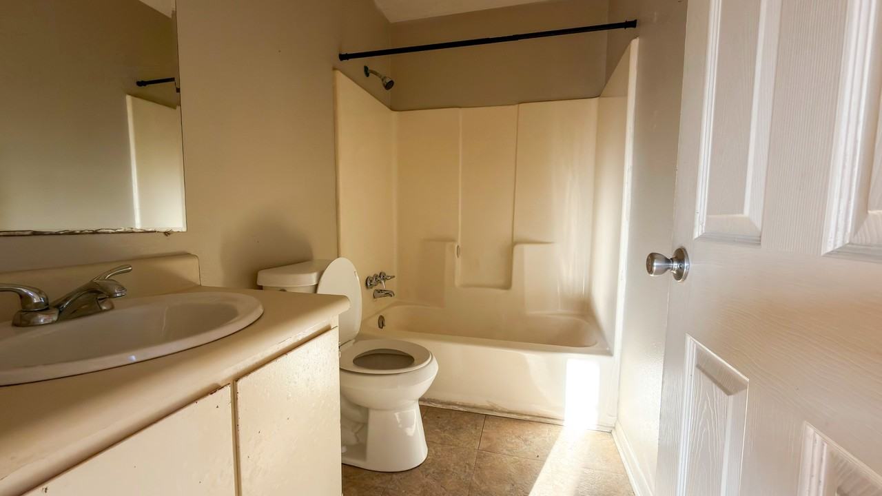 310 Vieux Orleans Cir #D - Photo 3 of 9